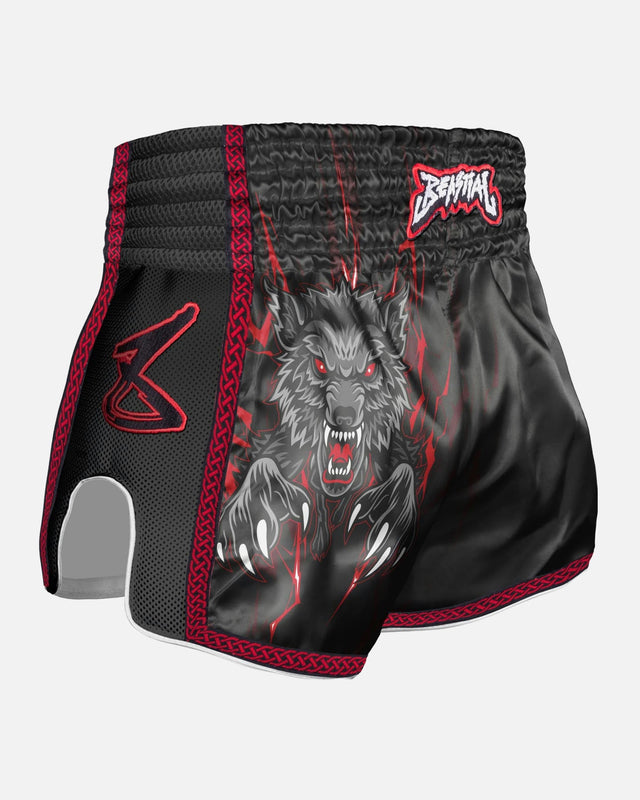 8 WEAPONS Muay-Thai-Shorts Beastial Wolf - Schwarz/Rot