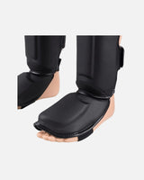 8 WEAPONS Schienbeinschoner BIG 8 Premium - Schwarz