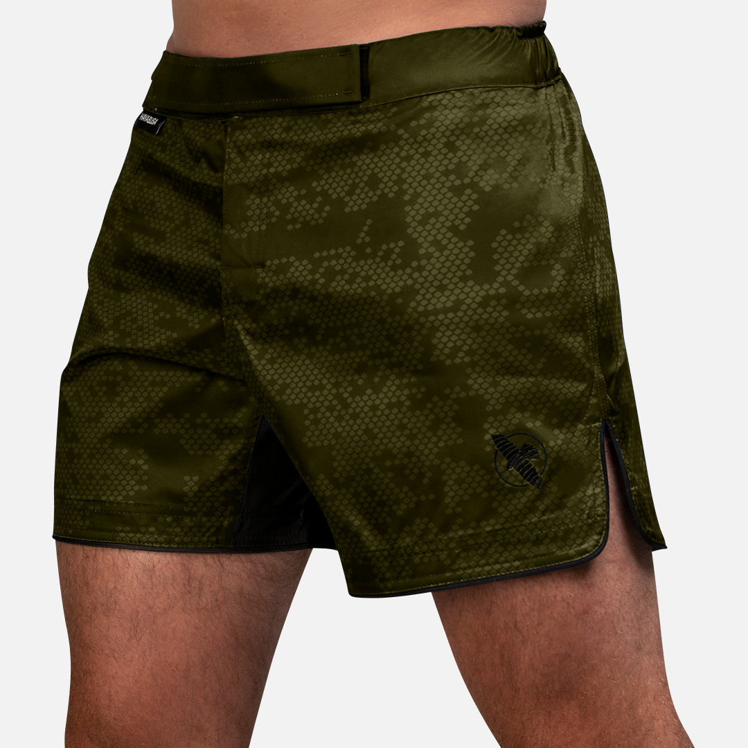 Hayabusa MMA Shorts Hex Mid-Thigh - Grün