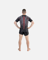 8 WEAPONS T-Shirt Funktionell Naga Yant – Schwarz/Rot