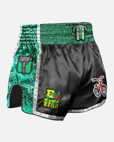 8 WEAPONS Muay Thai Shorts West Coast - Grün