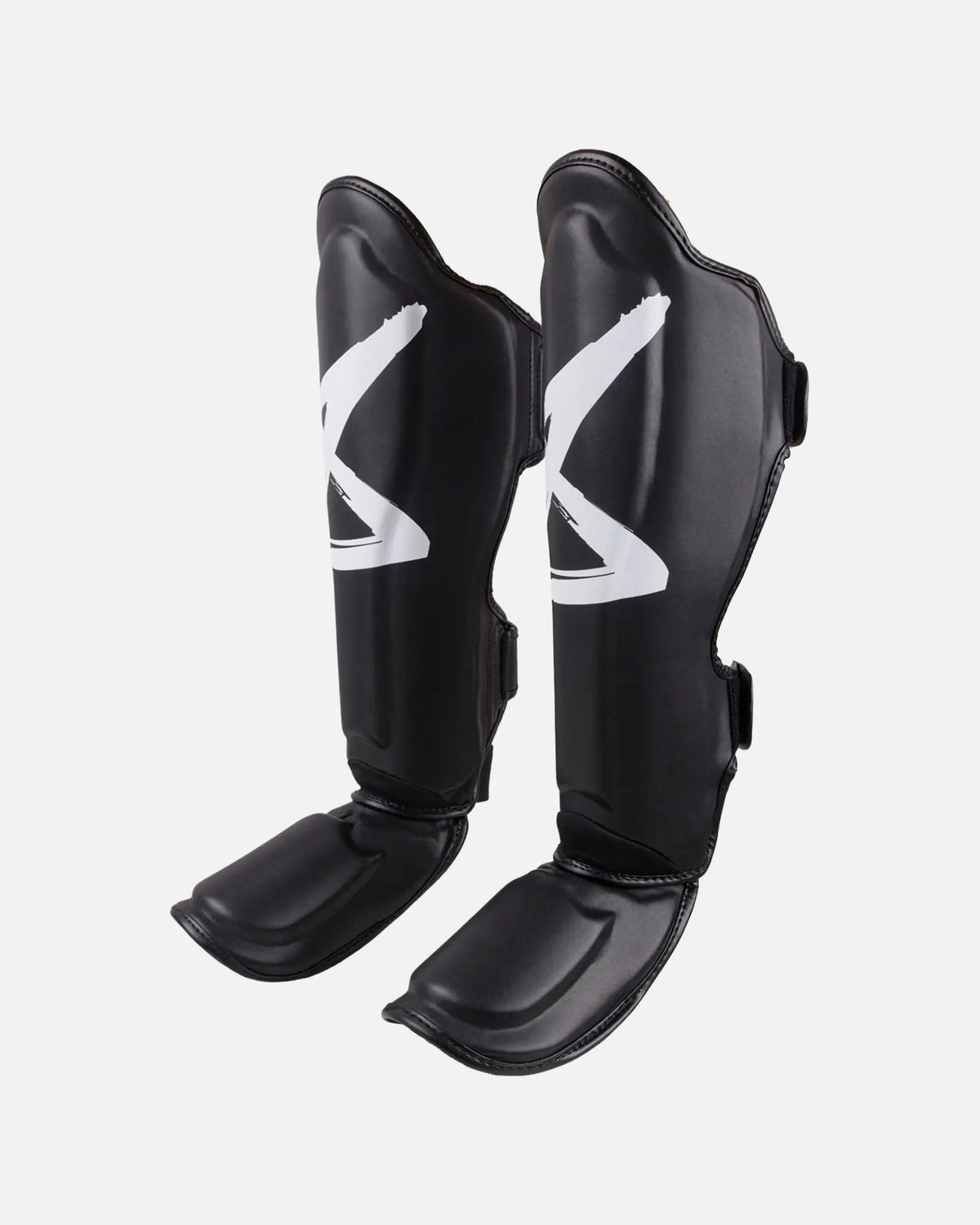8 WEAPONS Schienbeinschoner BIG 8 Premium Shin Guards - Schwarz