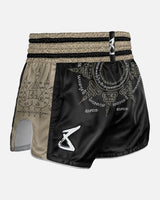 8 WEAPONS Muay-Thai-Shorts 8 Ways Yant 2.0 - Schwarz/Sand