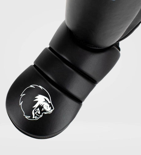 Super Pro Schienbeinschoner Protector - Schwarz/Weiss - The Fight Company Deutschland
