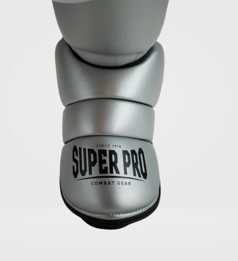 Super Pro Schienbeinschoner Rebel - Silber/Weiss - The Fight Company Deutschland