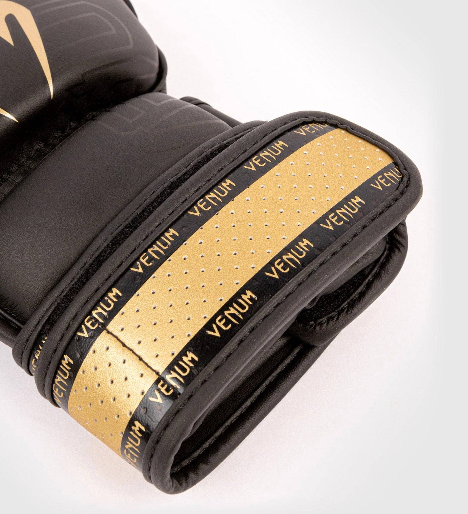 Venum MMA Handschuhe Impact 2.0 - Schwarz/Gold - The Fight Company Deutschland