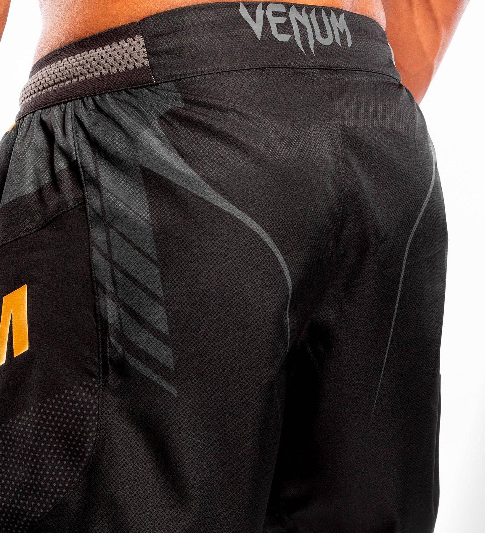 Venum MMA Shorts Athletics - Schwarz/Gold - The Fight Company Deutschland