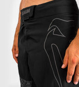 Venum MMA Shorts Light 4.0 Reflective - Schwarz/Schwarz - The Fight Company Deutschland