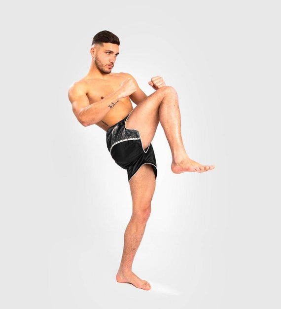 Venum Muay Thai Shorts Absolute 2.0 -Schwarz/Silber - The Fight Company Deutschland