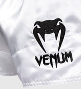 Venum Muay Thai Shorts Classic - Weiss/Schwarz - The Fight Company Deutschland