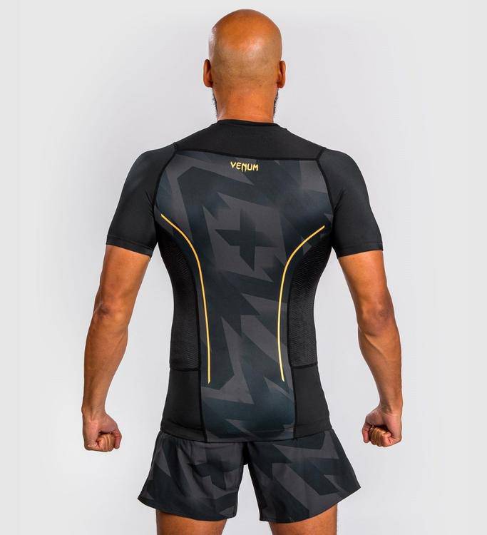 Venum Rashguard Razor - Schwarz/Gold - The Fight Company Deutschland