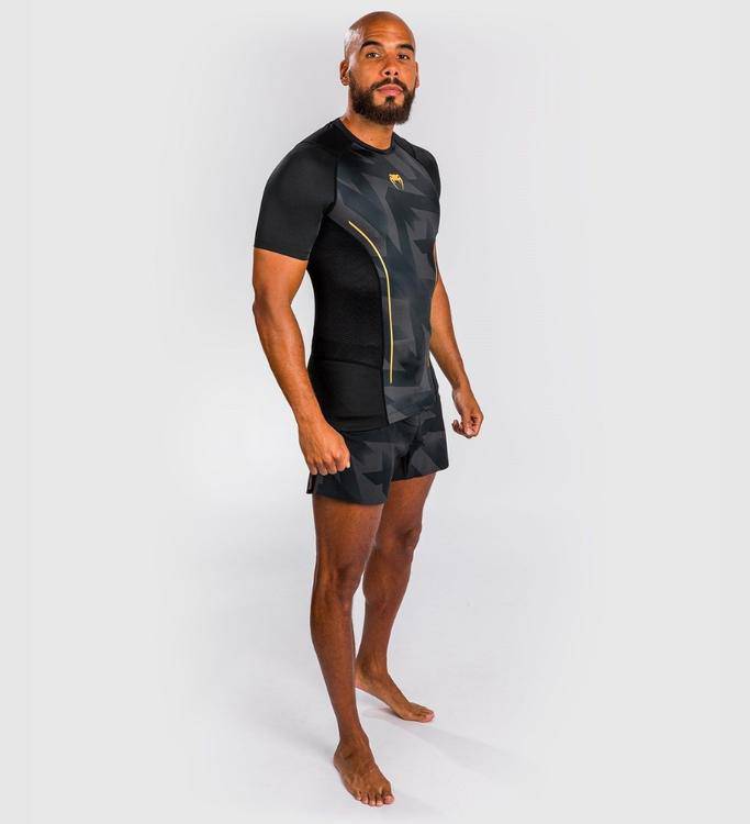 Venum Rashguard Razor - Schwarz/Gold - The Fight Company Deutschland