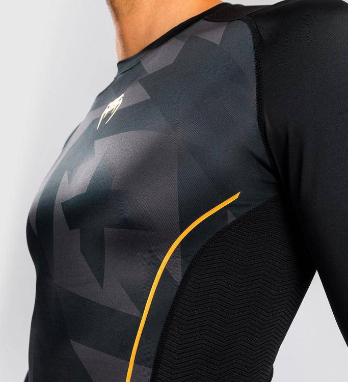 Venum Rashguard Razor - Schwarz/Gold - The Fight Company Deutschland