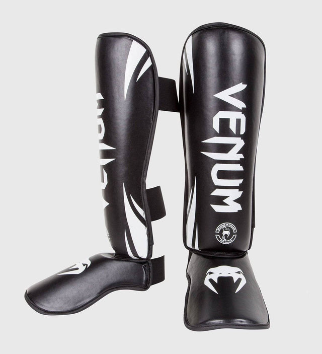 Venum Schienbeinschoner Challenger - Schwarz/Weiss - The Fight Company Deutschland