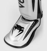 Venum Schienbeinschoner Elite - Silber/Schwarz - The Fight Company Deutschland