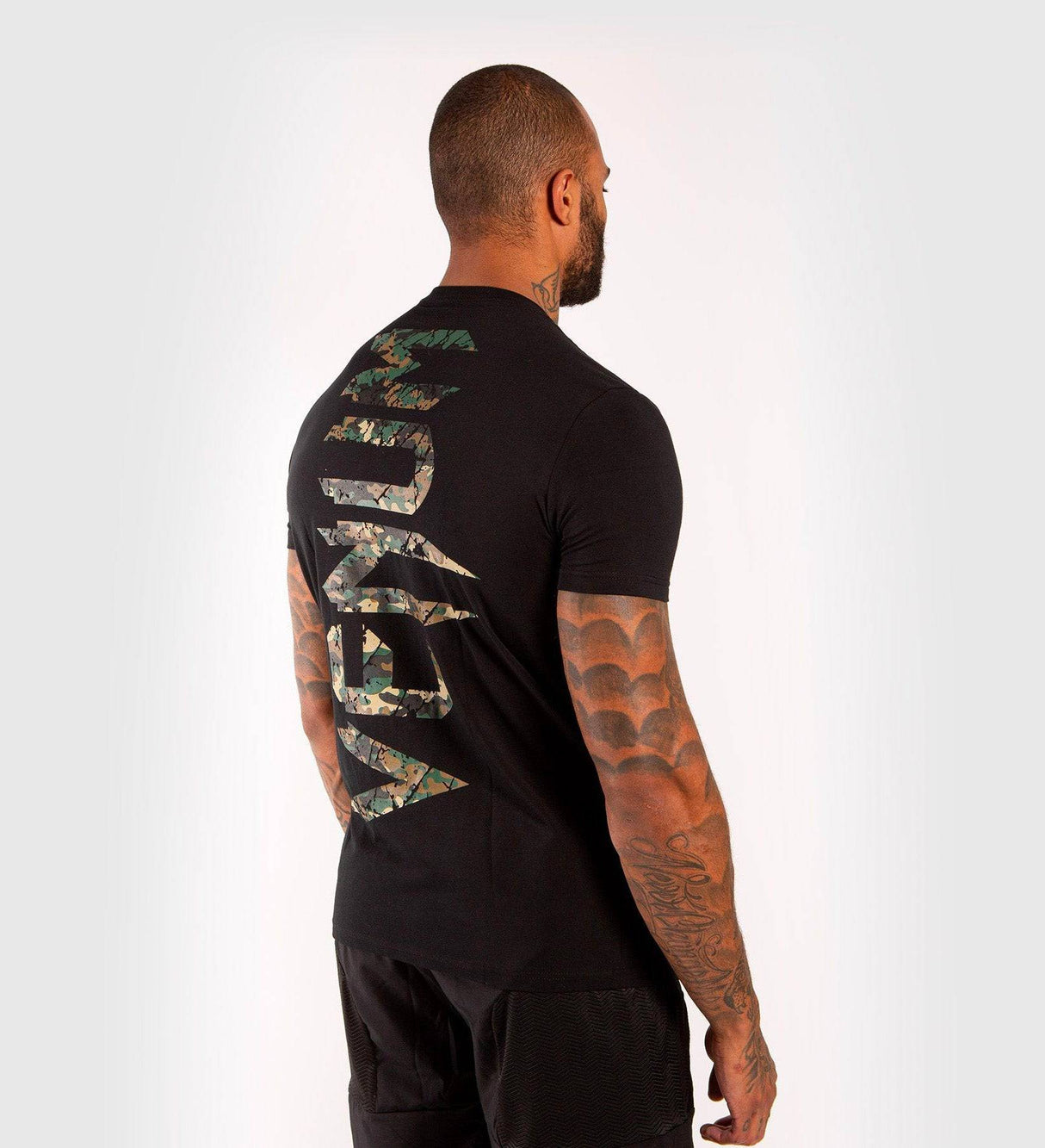 Venum T-shirt Giant - Schwarz/Camo - The Fight Company Deutschland