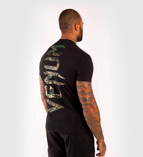 Venum T-shirt Giant - Schwarz/Camo - The Fight Company Deutschland