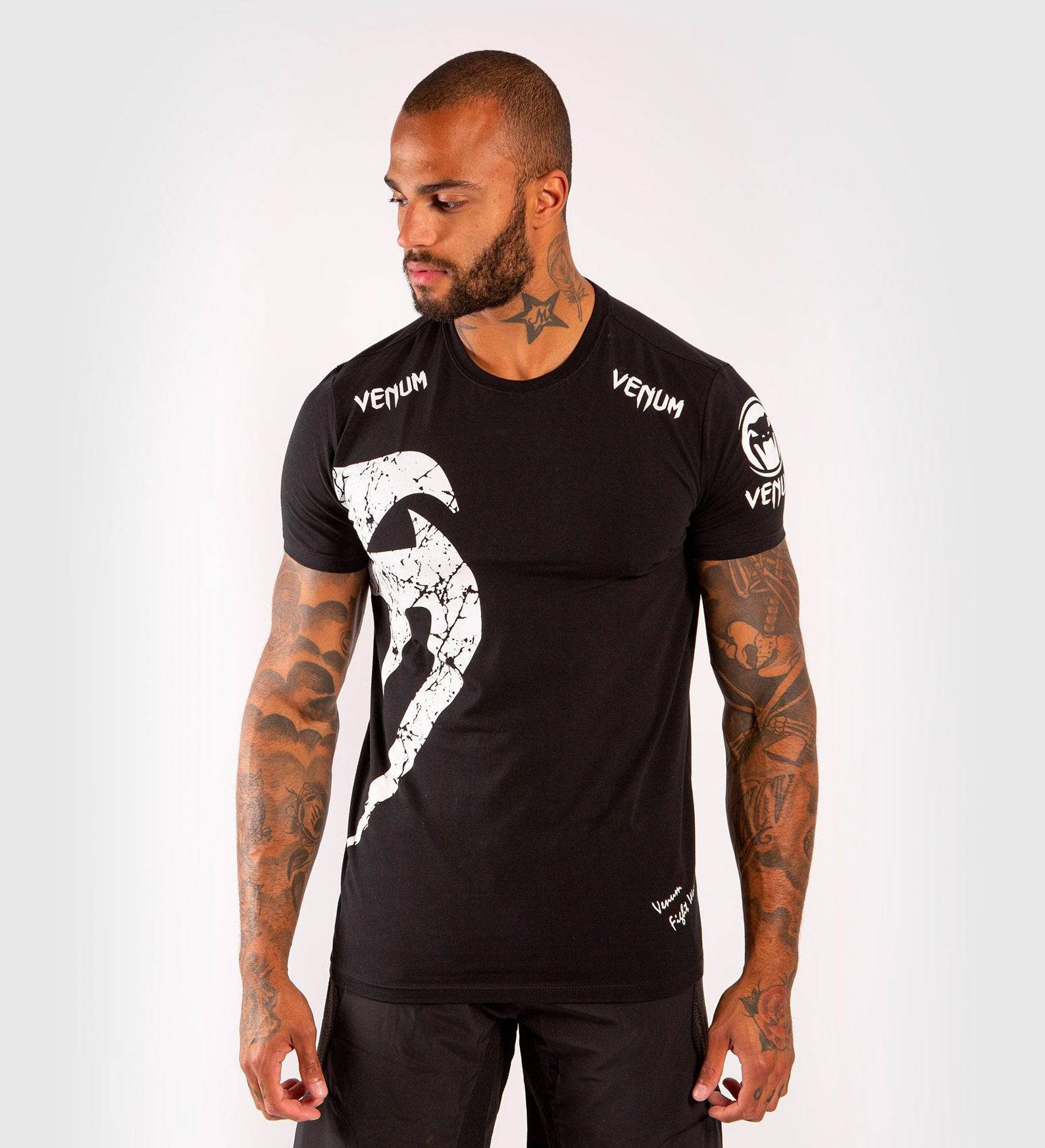 Venum T-shirt Giant - Schwarz/Weiss - The Fight Company Deutschland