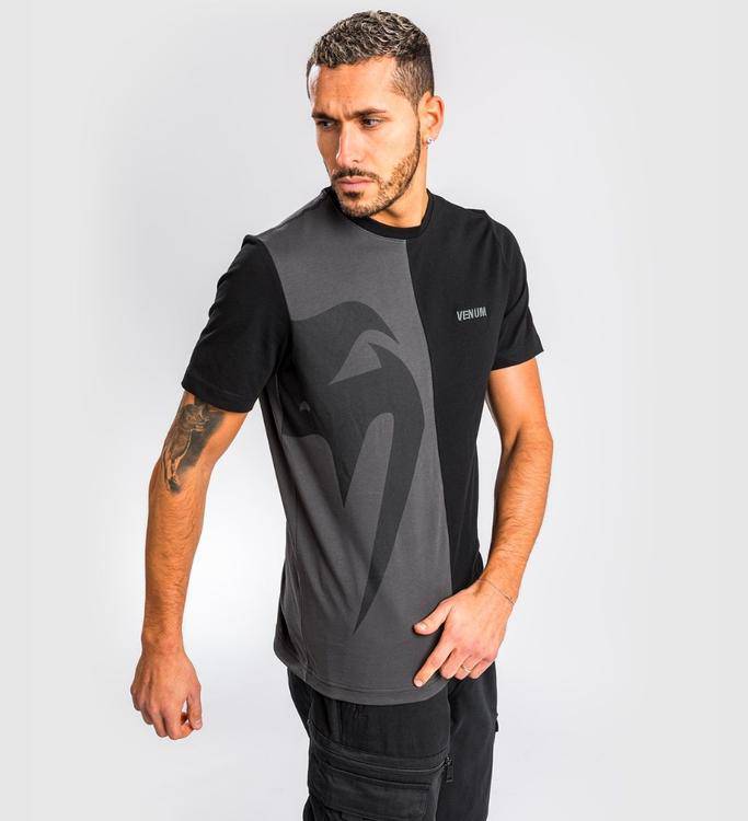 Venum T-shirt Giant Split - Schwarz/Grau - The Fight Company Deutschland