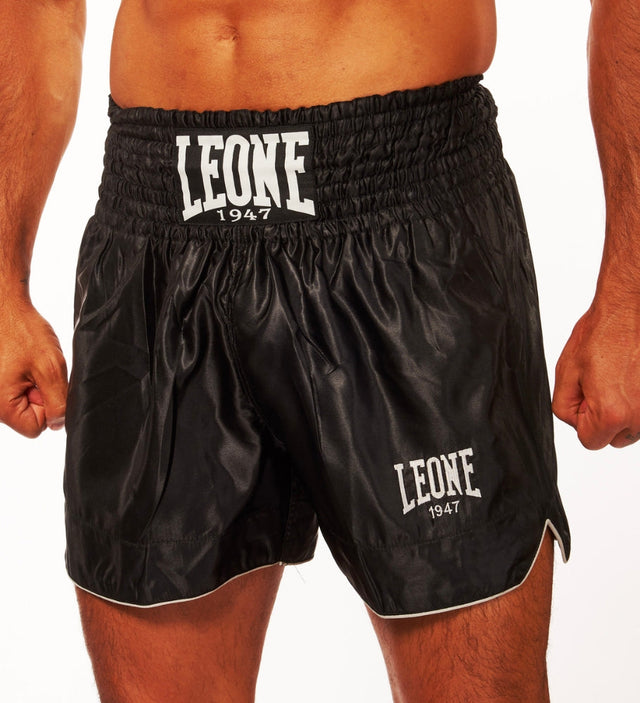 Leone Muay Thai Shorts Basic - Schwarz/Weiss - The Fight Company Deutschland