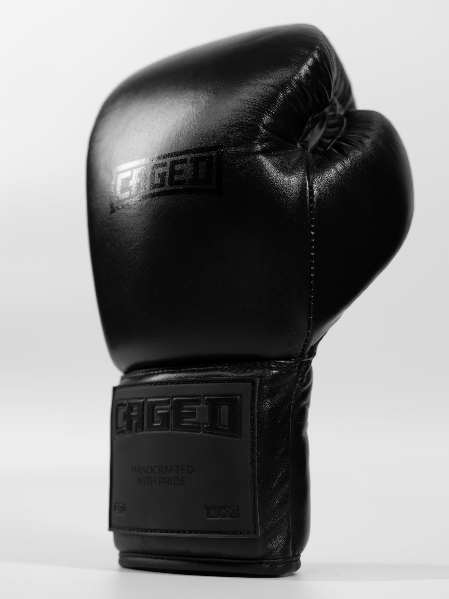 Caged Boxhandschuhe 'X Series' Schnürung - Schwarz/Schwarz - The Fight Company Deutschland